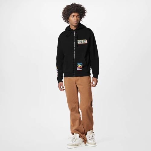 Louis Vuitton マルチロゴ　フーディ パーカー 1AATM5
