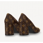 Louis Vuitton マドレーヌ・ライン パンプス 1A8N8Z