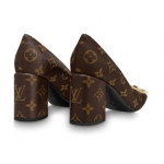 LOUIS VUITTON パンツにもスカートにも合うパンプス レザー 1A64FY