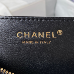 シャネル シャイニーラムスキン CHANEL ホーボーバッグ AS4443 B14393 94305