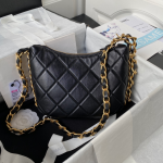 シャネル シャイニーラムスキン CHANEL ホーボーバッグ AS4443 B14393 94305