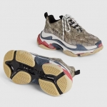 グッチ激安 GUCCI BALENCIAGA トリプルSスニーカーハッカープロジェクト 677195 UL110 8461