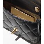 シャネル CHANEL パール ラムスキン ミニ フラップ バッグ AS4868 B16574 94305