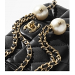 シャネル CHANEL パール ラムスキン ミニ フラップ バッグ AS4868 B16574 94305
