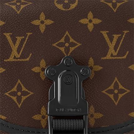 ルイヴィトン クエストメッセンジャーモノグラムショルダーバッグ M46973