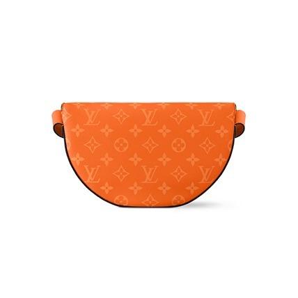 LouisVuitton LVムーン・クロスボディバッグ ミニバッグ M31029