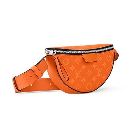 LouisVuitton LVムーン・クロスボディバッグ ミニバッグ M31029
