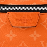 LouisVuitton LVムーン・クロスボディバッグ ミニバッグ M31029