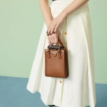 GUCCI グッチ ダイアナ ミニトートバッグ 739079 DJ24T 2548
