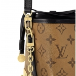 LOUIS VUITTON ノエ パース・LV チャーム ショルダーバッグ ミニバッグ  M82885
