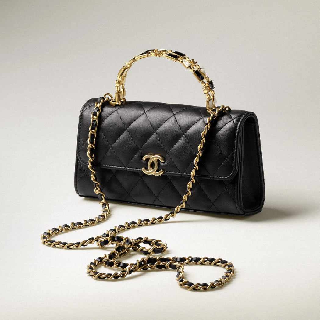 シャネル マトラッセ トップハンドルフォンケース チェーンショルダー AP2946 B08842 94305