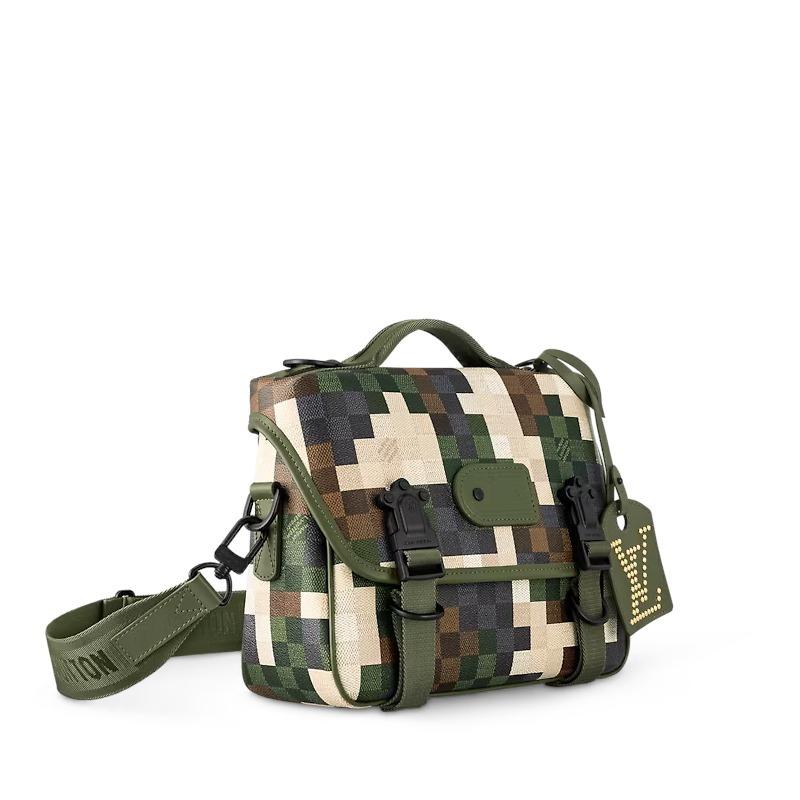 ルイヴィトン激安 LOUIS VUITTON ファレルモデル トレイル メッセンジャー バッグ M24449