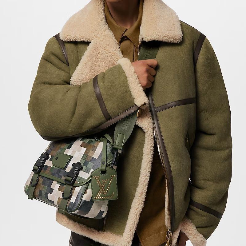 ルイヴィトン激安 LOUIS VUITTON ファレルモデル トレイル メッセンジャー バッグ M24449