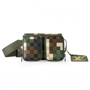ルイヴィトン Louis Vuitton×LV トレイル・ウェアラブルウォレット M83169