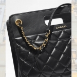 シャネル CHANEL スモールショッピングバッグ AS4038 B10726 94305