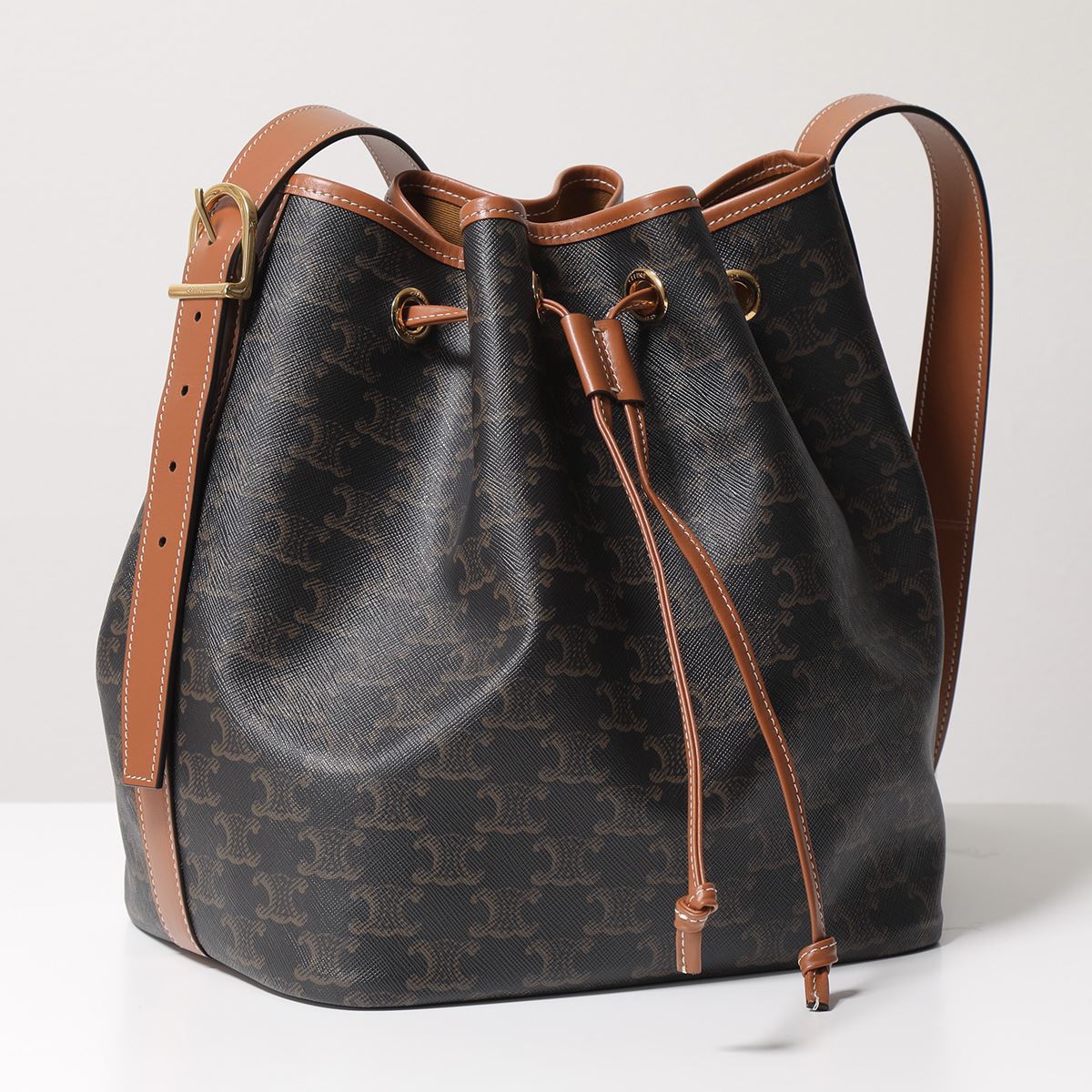 セリーヌショルダーバッグ Medium Drawstring 巾着 レディース 191392BZJ.04LU