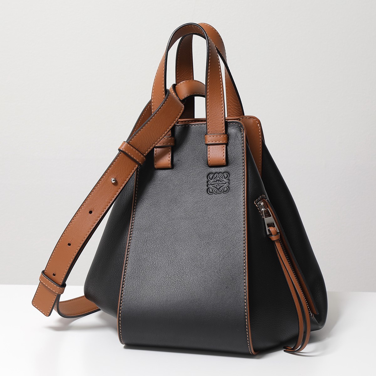 ロエベ ハンドバッグ HAMMOCK SMALL ハンモックバッグ スモール レディース A538S35X04 1329