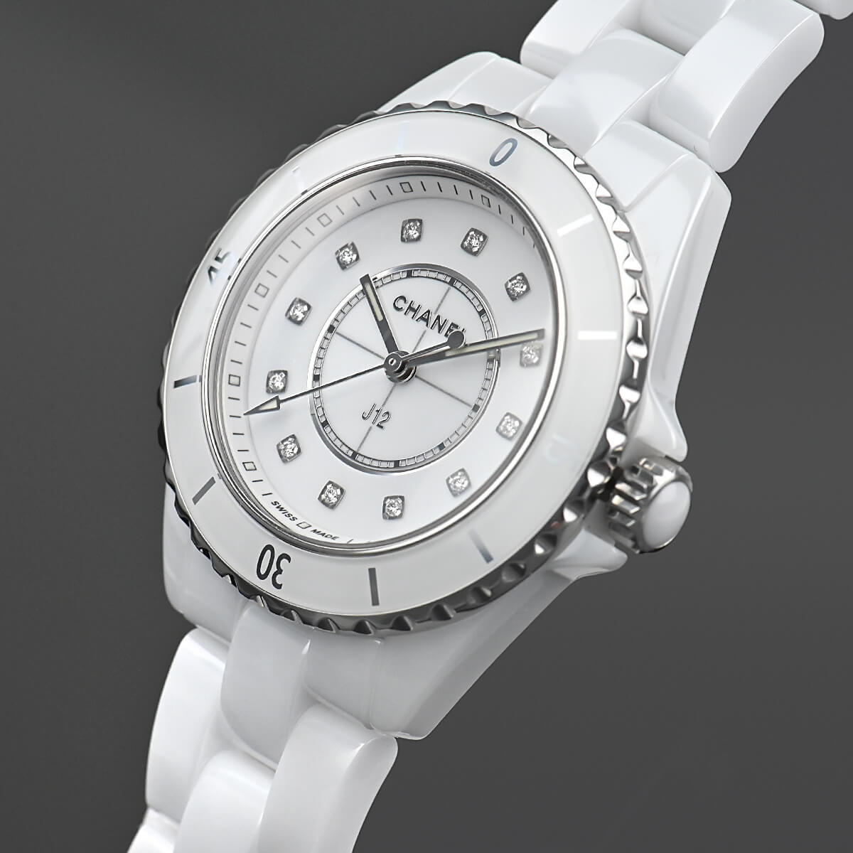 シャネル J12 33MM ホワイト レディース H5703