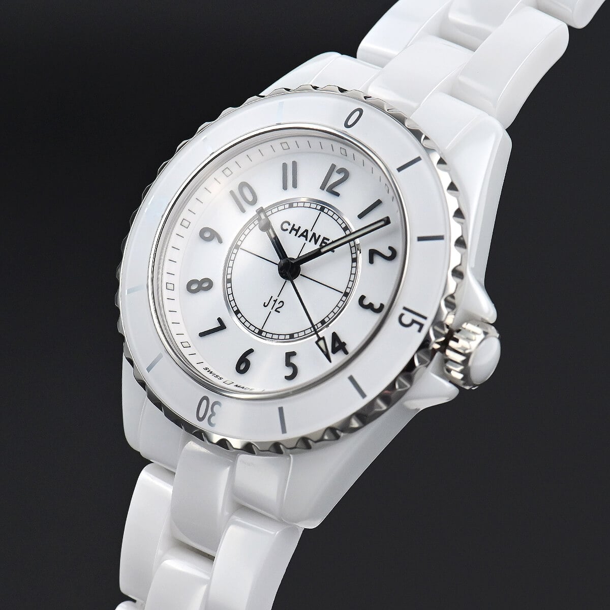 シャネル  ホワイト J12 33MM レディース H5698