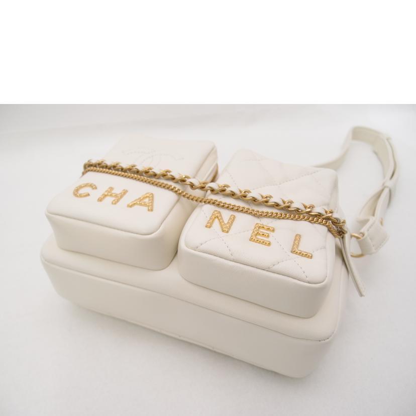 CHANEL シャネル スモールカメラショルダー ホワイト AS2923