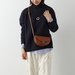 セリーヌ ショルダーバッグ Besace ブザス レディース 111233DU3.04LU
