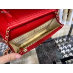 シャネルショルダーバッグ ラムスキン チェーンウォレット ブラック 赤 AP1450 B02991 52630
