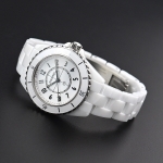 シャネル  ホワイト J12 33MM レディース H5698