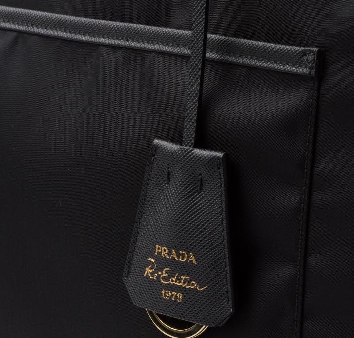 プラダ代引 Re-Nylon xサフィアーノレザー ラージ トートバッグ 1BG527_R064_F0002_V_OOO