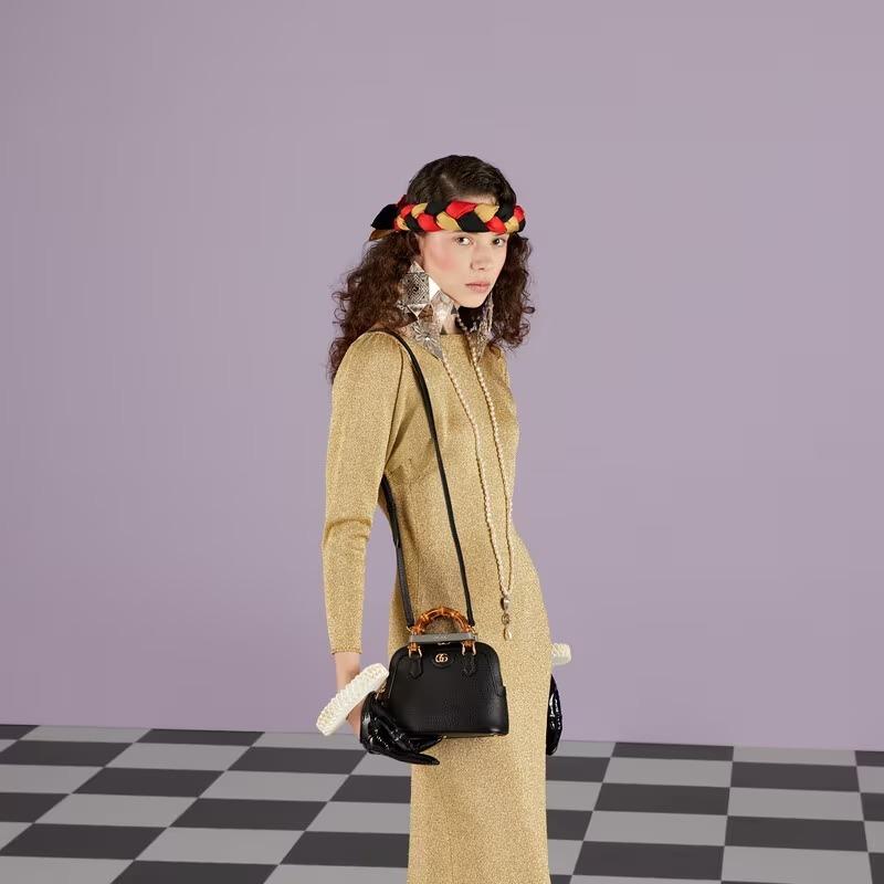 グッチ GUCCI ダイアナ ミニ 2WAYショルダー レザー 715775 DJ24G 1092