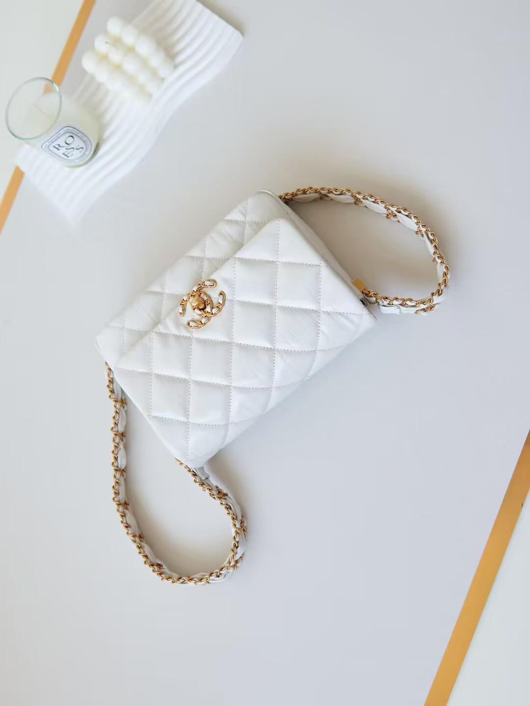 シャネル CHANEL スモール ショルダーバッグ レディース ホワイト AS4423