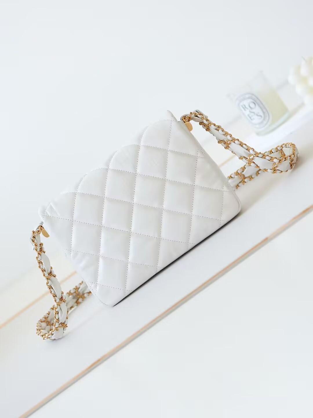 シャネル CHANEL スモール ショルダーバッグ レディース ホワイト AS4423