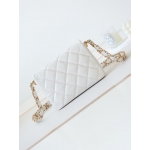 シャネル CHANEL スモール ショルダーバッグ レディース ホワイト AS4423