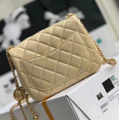 シャネル ミニ フラップ ラムスキン ショルダーバッグ  AS1786 B02916 96023