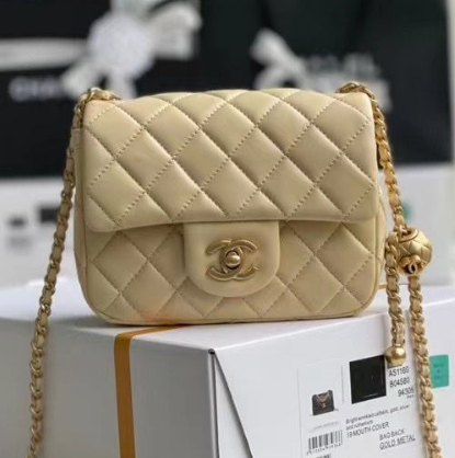 シャネル ミニ フラップ ラムスキン ショルダーバッグ  AS1786 B02916 96023