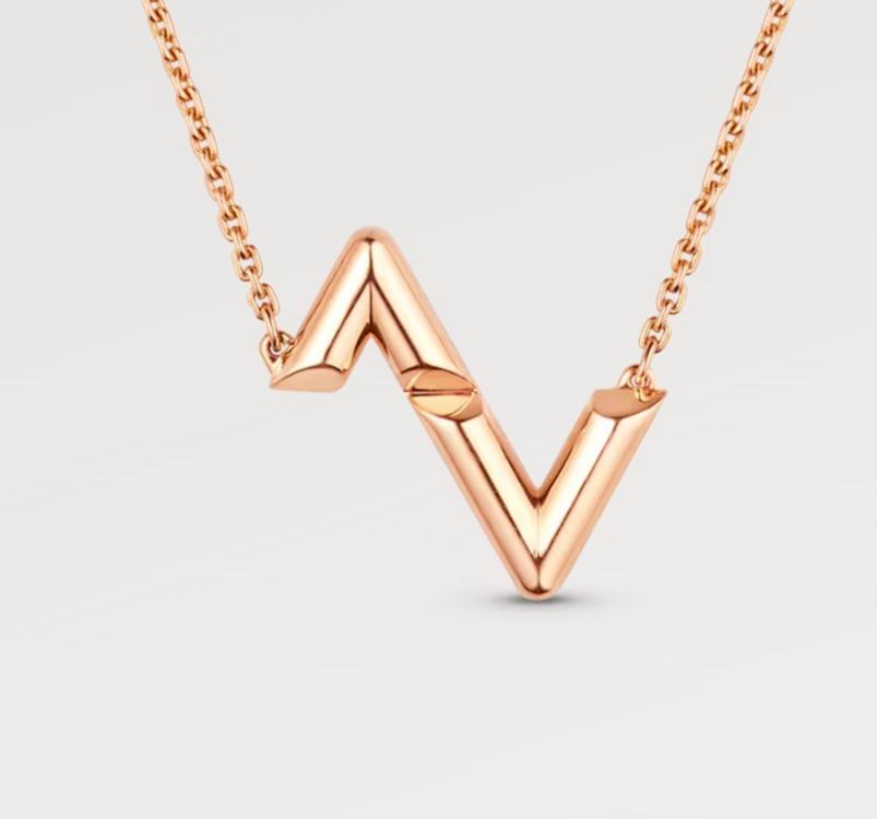 Louis Vuitton ペンダント　LV　ヴォルト Q93809