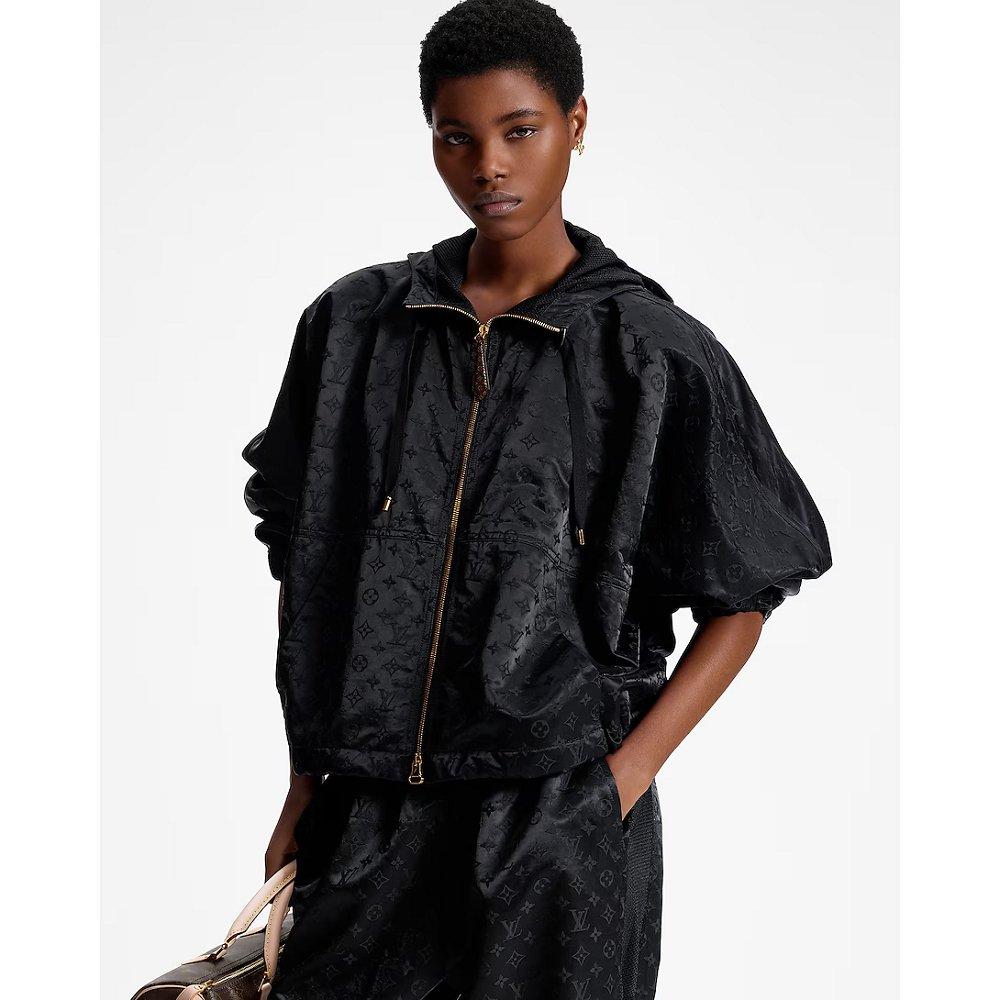 Louis Vuitton シャイニー モノグラム ショート パーカ  1AFHNF