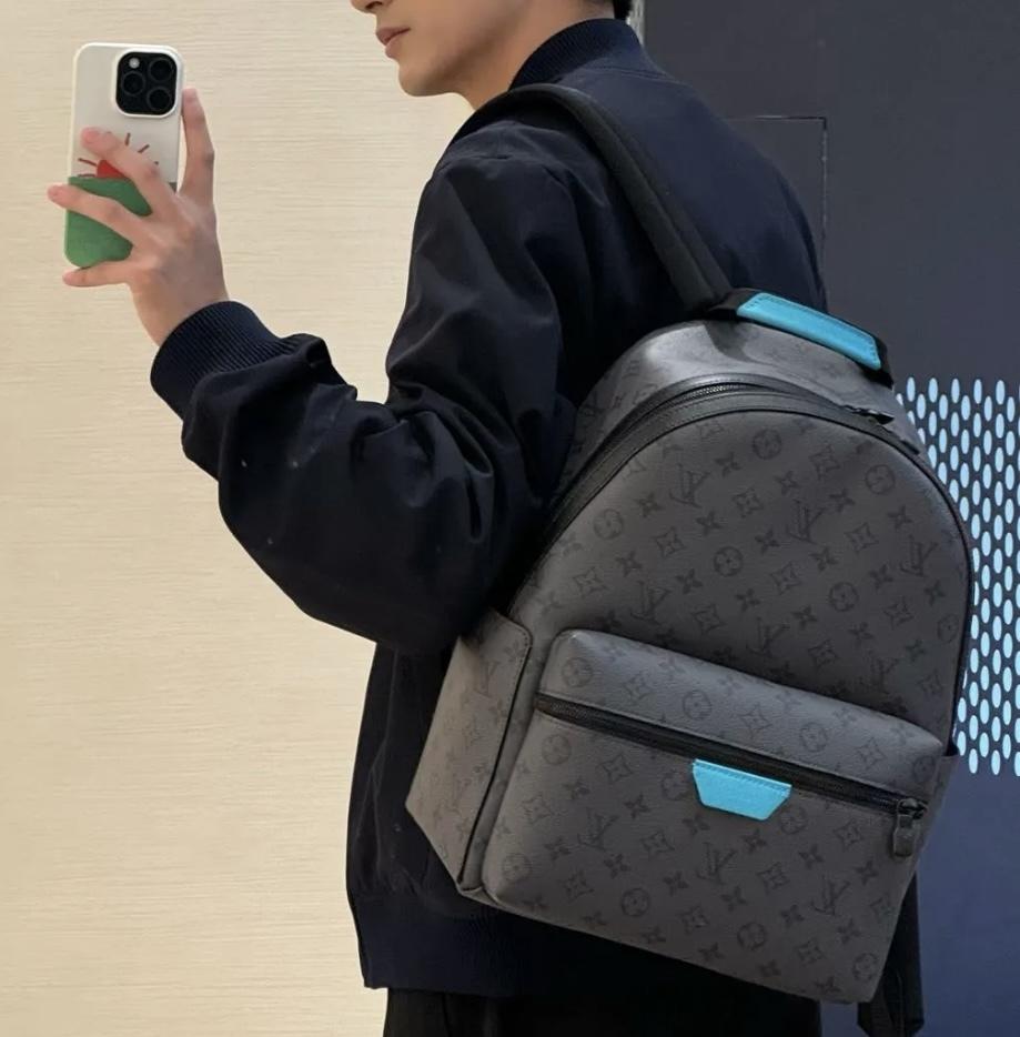 Louis Vuitton ディスカバリー バックパック PM リュック モノグラム・エクリプスト M11641