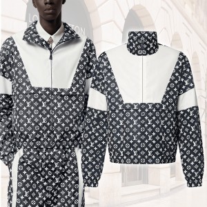 LOUIS VUITTON モノグラムテクニカルトラックトップ 1AFWJH