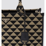 プラダ PRADA シンボル エンブロイダリー ラージハンドバッグ 1BA356_2FKL_F0Y30_V_OOM