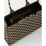 プラダ PRADA シンボル エンブロイダリー ラージハンドバッグ 1BA356_2FKL_F0Y30_V_OOM