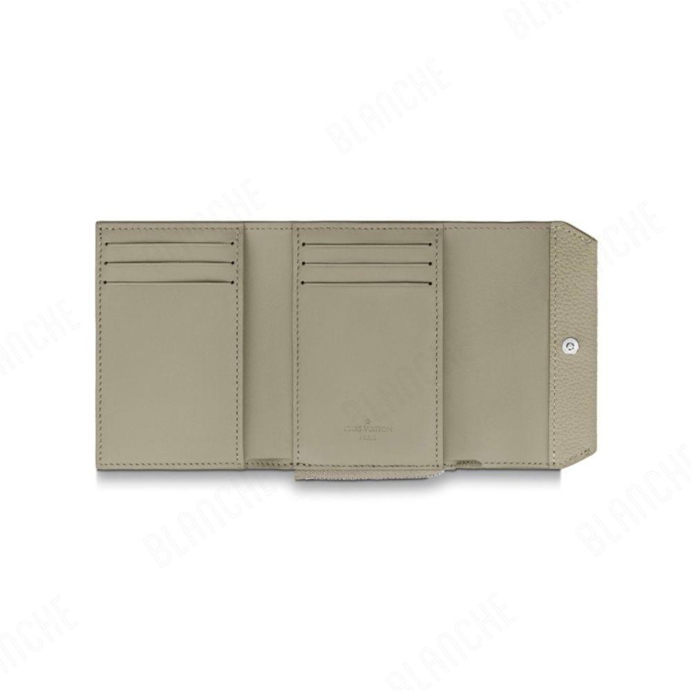 Louis Vuitton ポルトフォイユ・パイロット ウォレット M81740 M82410