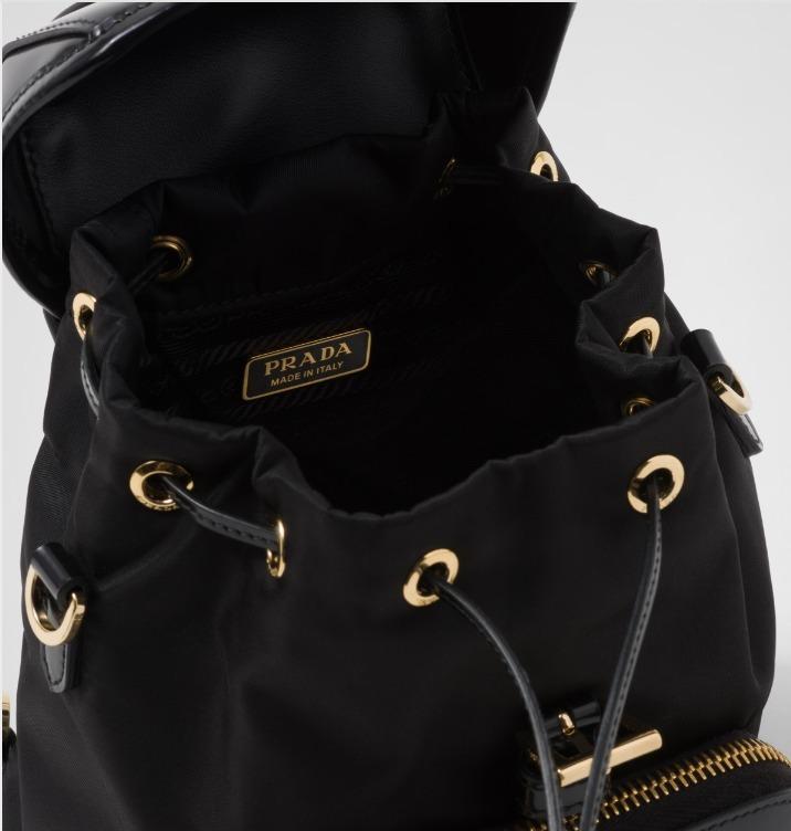 プラダ スモール Re-Nylonxレザー バックパック リュック 1BZ075_R789_F0002_V_1OM