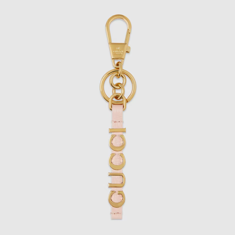 GUCCI スクリプト キーチェーン ‎773970 JAAFS 8043