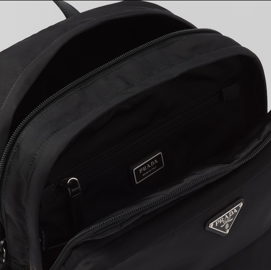 プラダ後払い Re-Nylonとサフィアーノレザー バックパック 2VZ101_2DMG_F0002_V_OOO