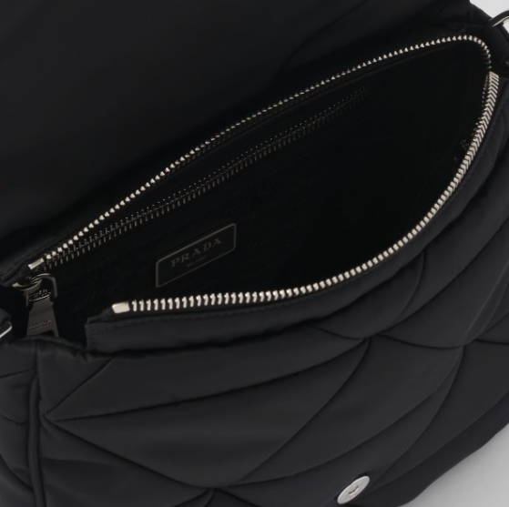 プラダ パデッド キルティングRe-Nylon ショルダーバッグ ブラック 1BD290_RDJN_F0002_V_B9O