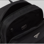 プラダ後払い Re-Nylonとサフィアーノレザー バックパック 2VZ101_2DMG_F0002_V_OOO