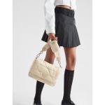 プラダ パデッド キルティングRe-Nylon ショルダーバッグ ベージュ 1BD290_RDJN_F0F24_V_B9O