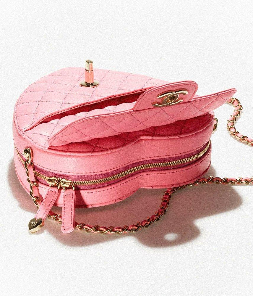 シャネル CHANEL ハート バッグ ラムスキン ロゴ AS3191 B07958 NH621