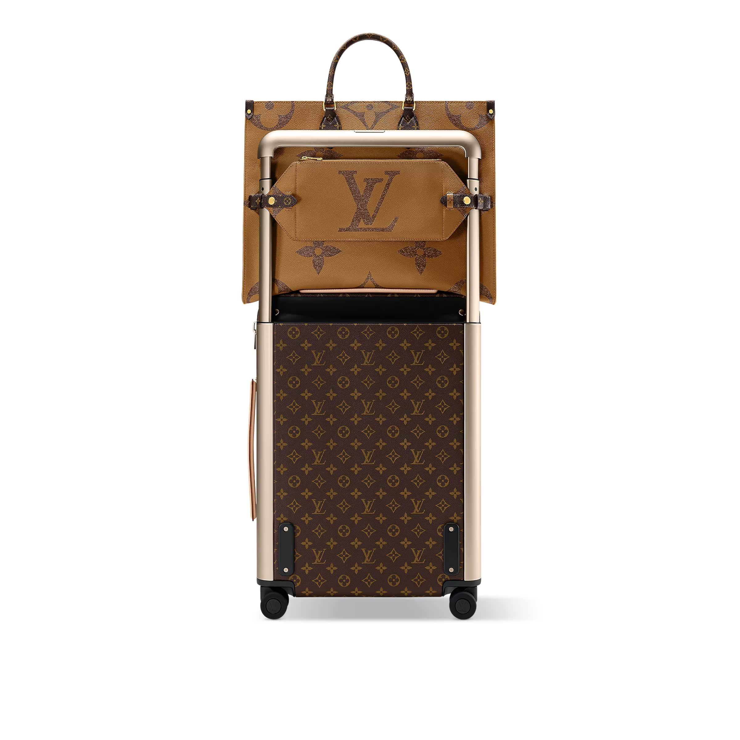 LOUIS VUITTON オンザゴー ヴォヤージュトートバッグ モノグラム M46823
