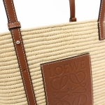 ロエベ Small Square Basket bag ショルダーバッグ かごバッグ アナグラム レザー レディース A223099X02 9943